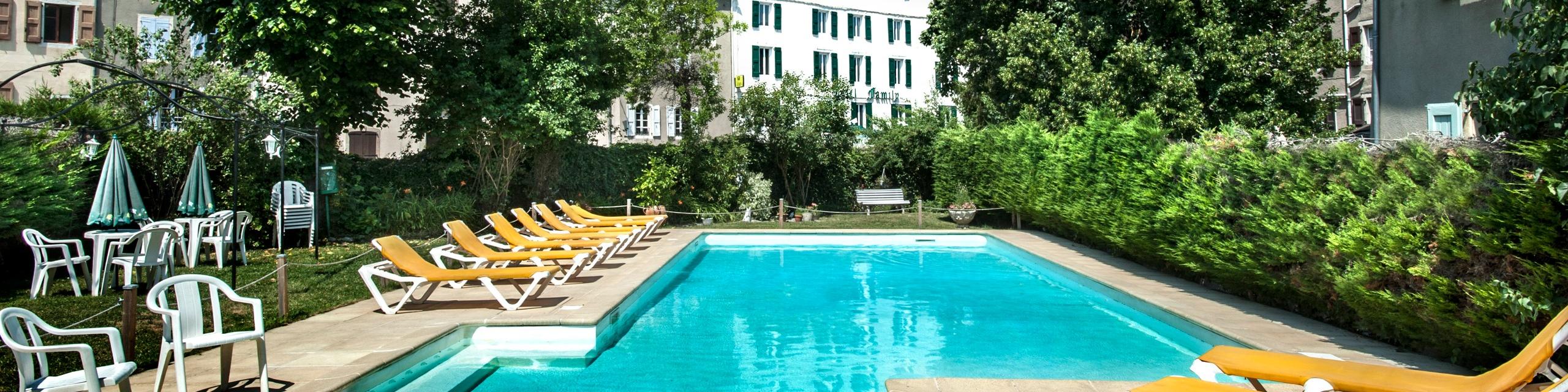 Logis Hotel Restaurant Family & Spa 2