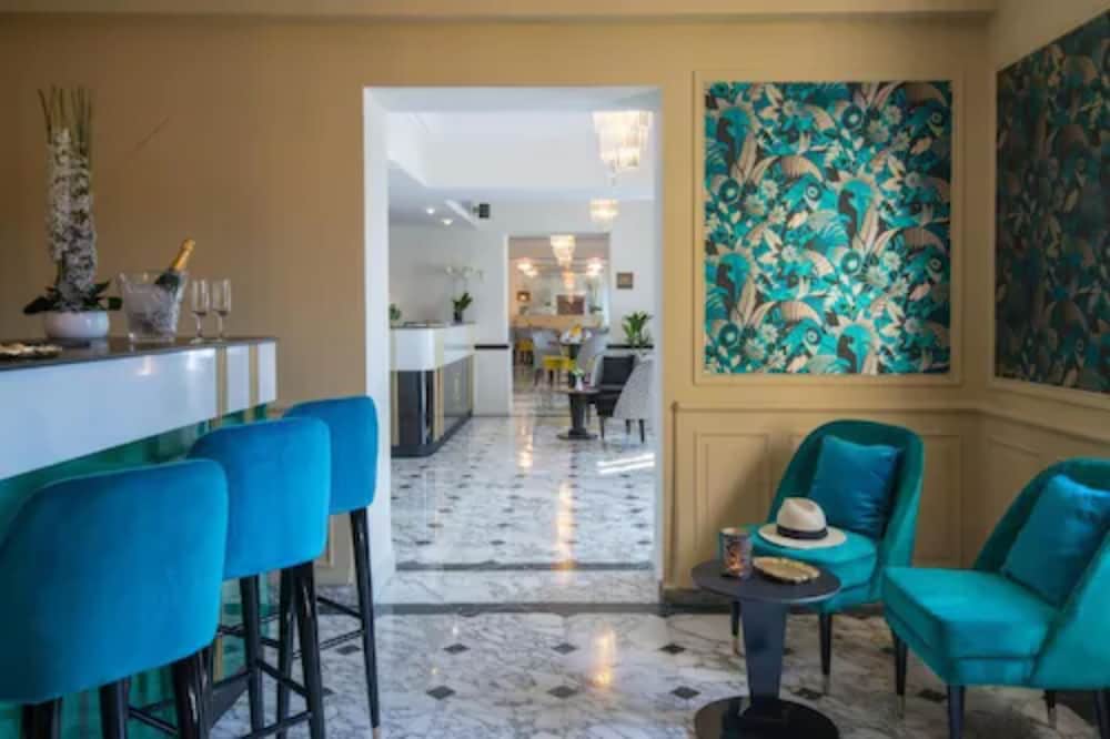 Hotel Carlton 2
