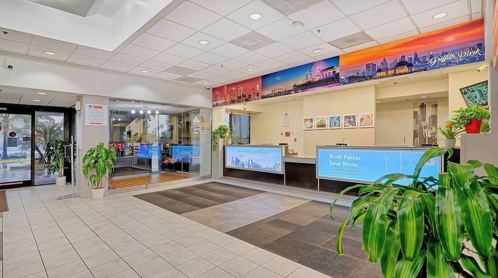 Suites Los Angeles CA Los Angeles LAX 2