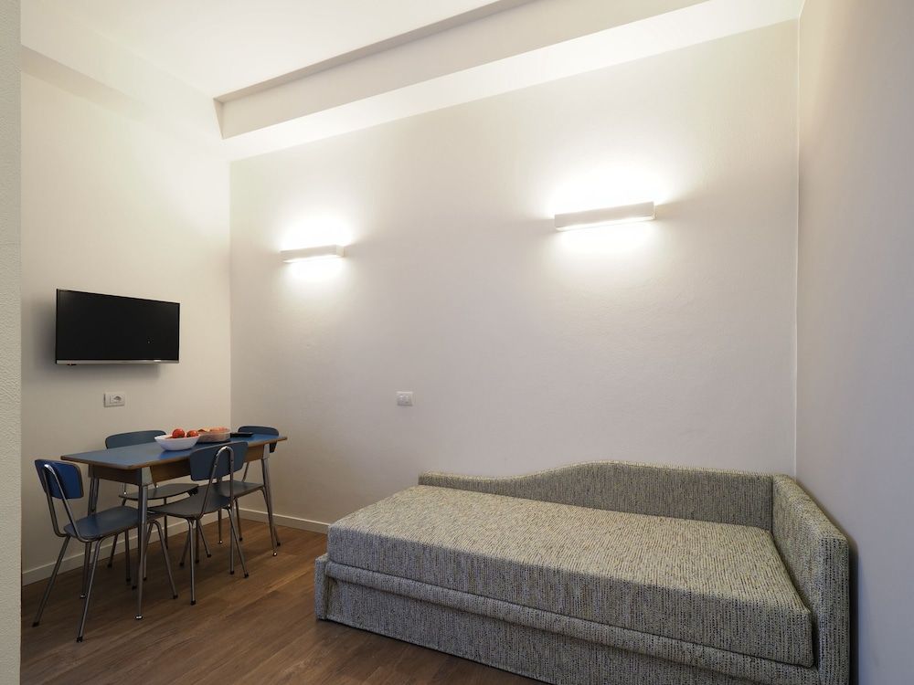 Relais Dogana 1