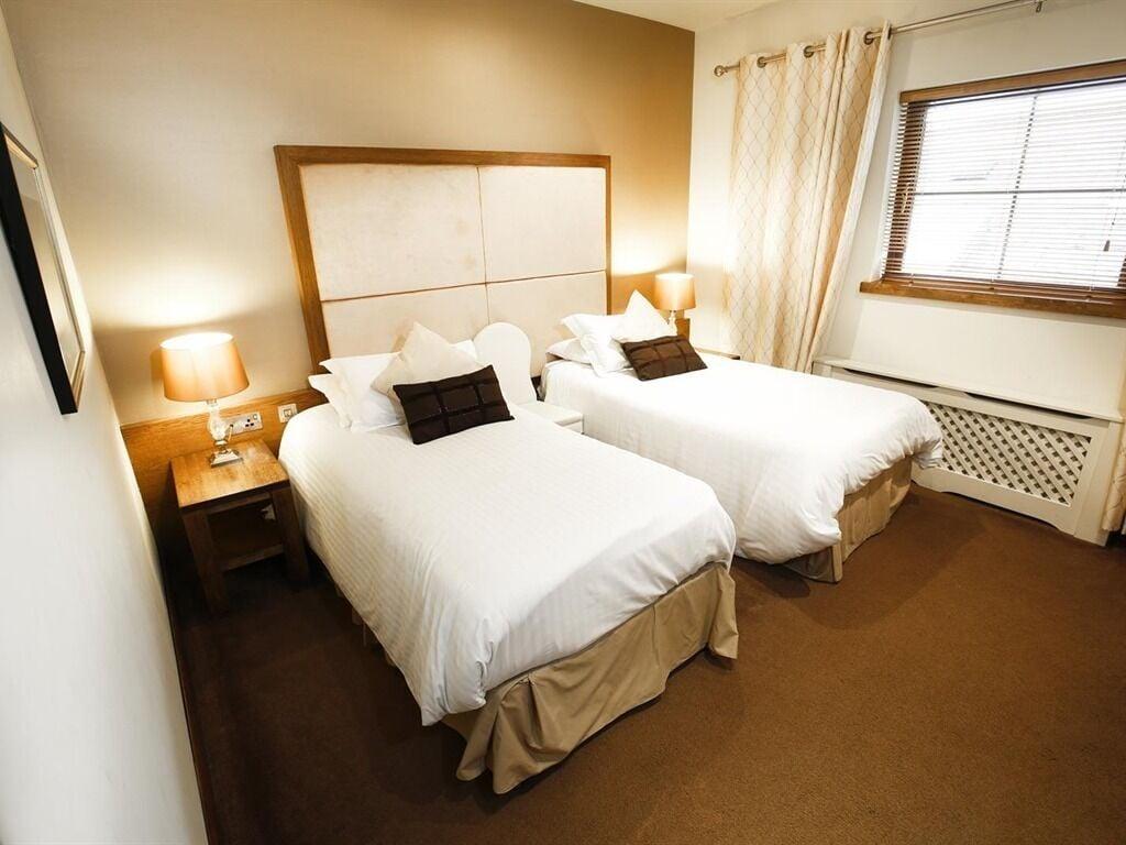 Customs House Country Inn 1