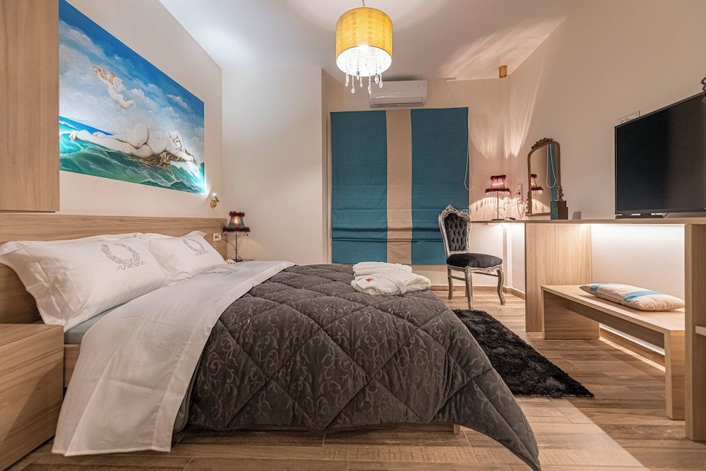 Koukaki Luxury Suites 2