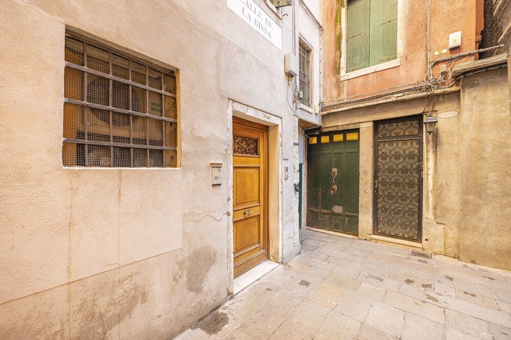 Rialto Suite 1