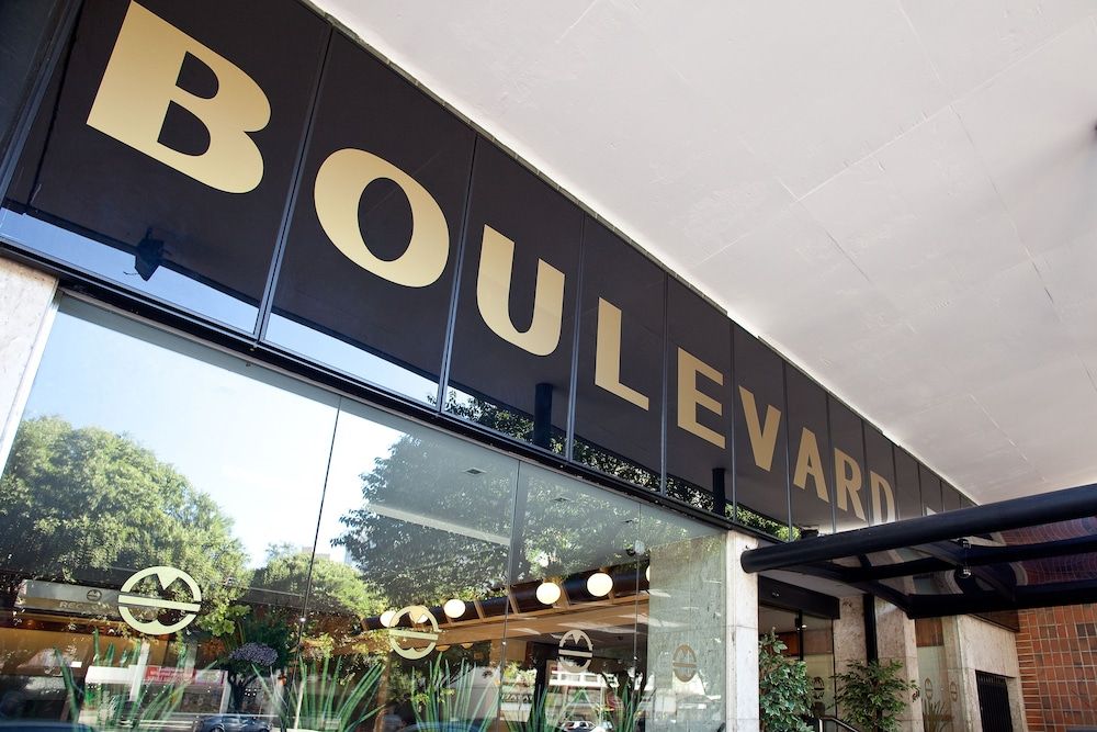 Boulevard Plaza 1