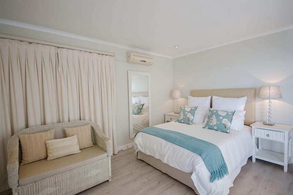 La Petite Baleine Oceanfront Villa 2