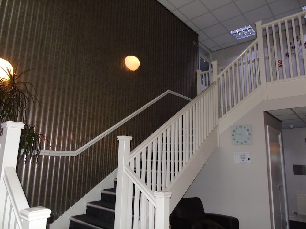 The Avenue Hotel Ltd 2