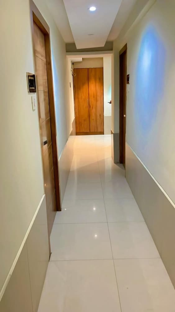 New Regal By Glitz Hotels 1