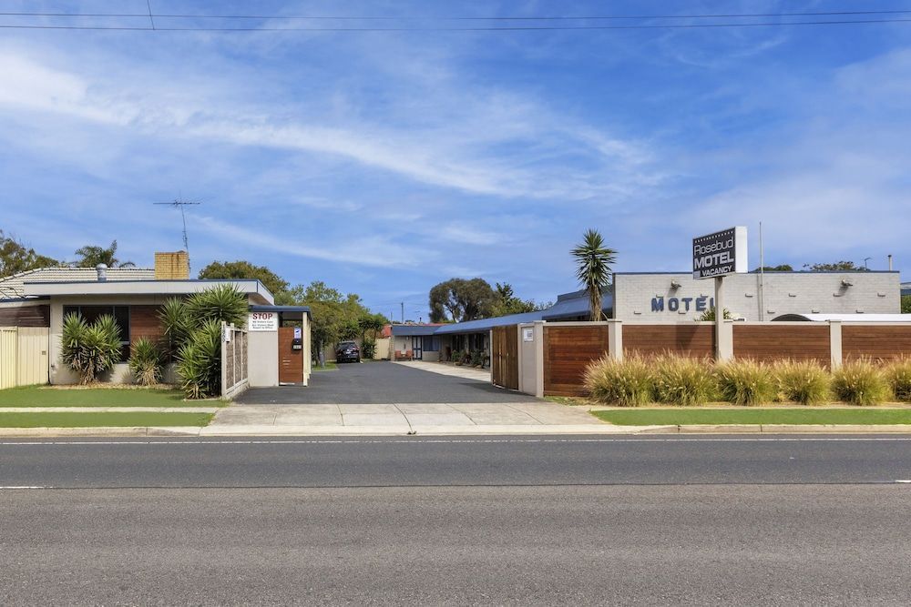 Rosebud Motel 1