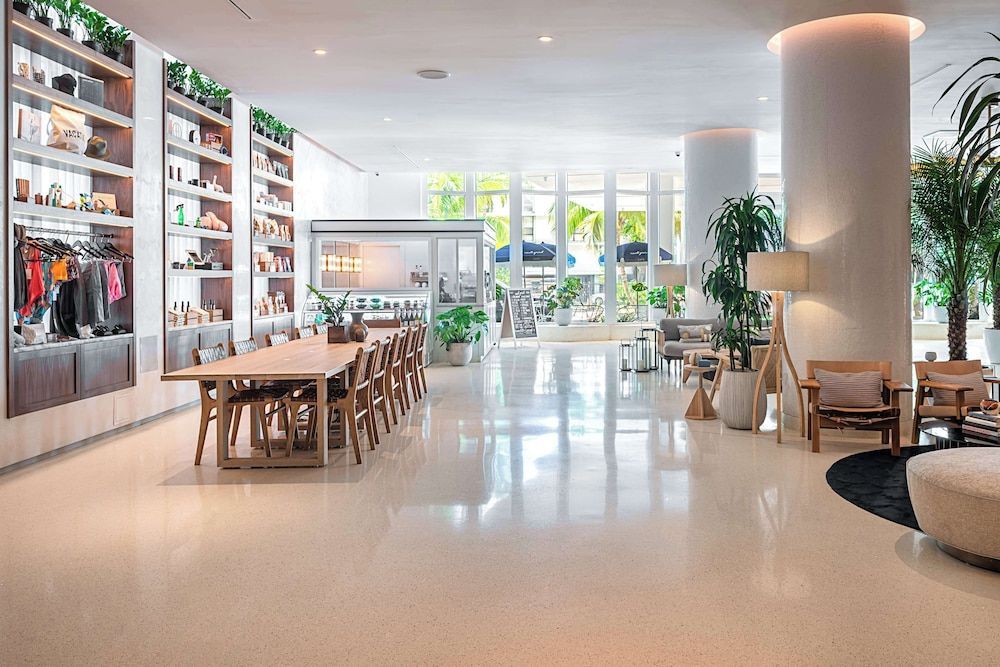 Nautilus Sonesta Miami Beach 2