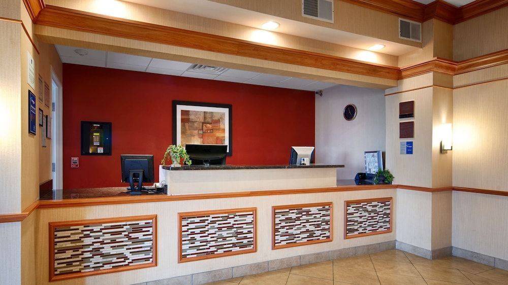 Best Western Plus Pontoon Beach 2