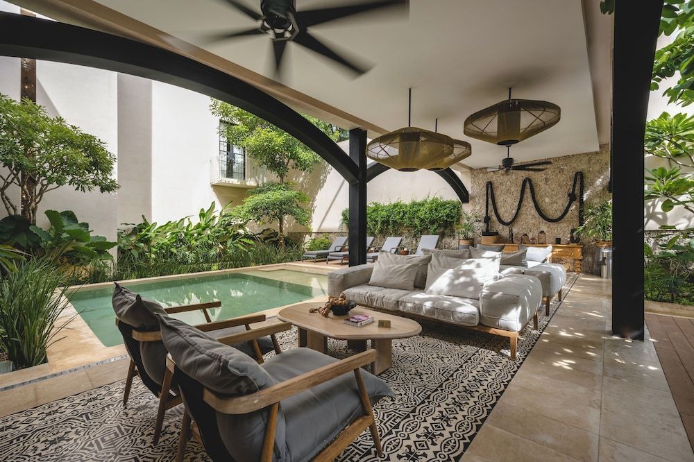 Adoro Hotel Boutique 1