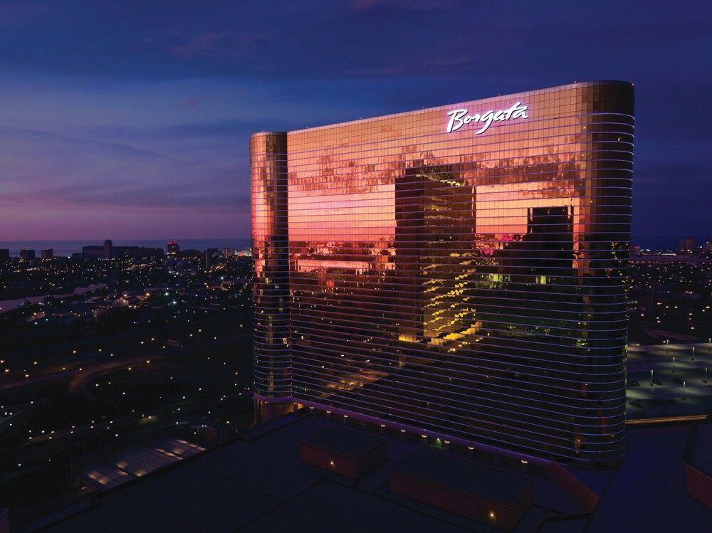 MGM Tower at Borgata 1