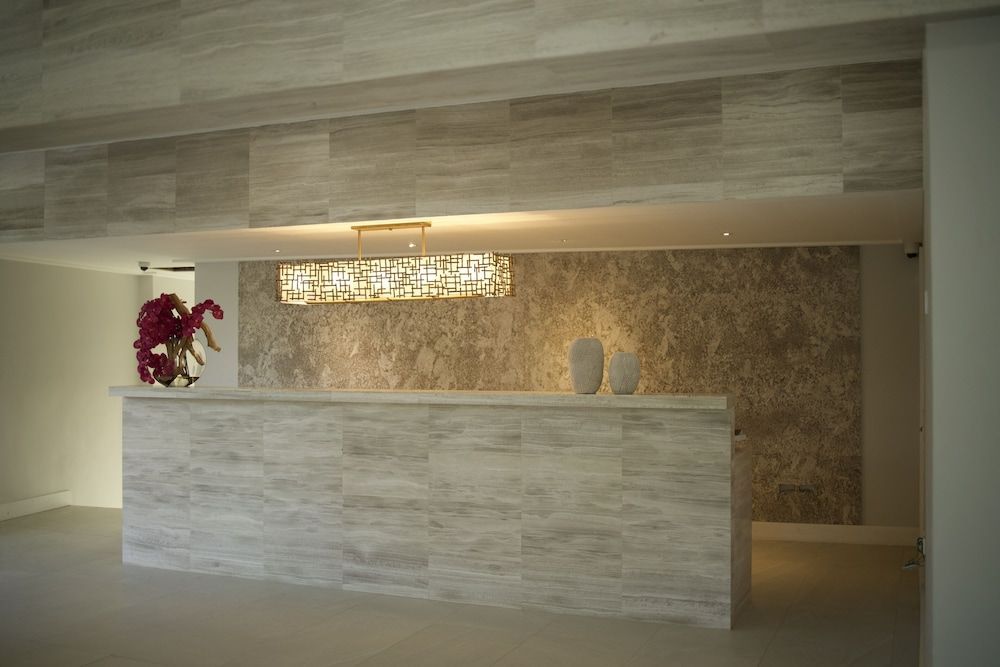 LA Vue Boutique Hotel & Beach Club 2