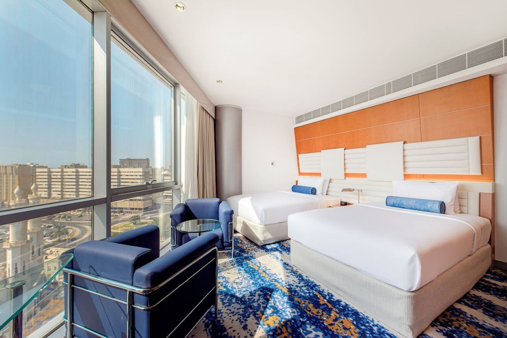 Mövenpick Dubai Creek 2