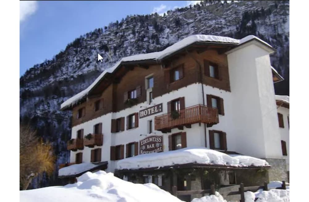 Hotel Edelweiss 1