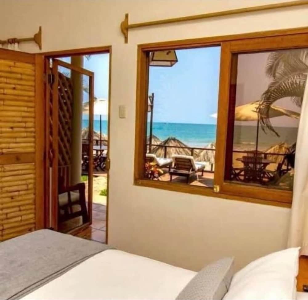 LOS CORALES 2
