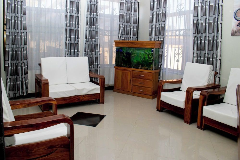 Jaden Hotel & Lounge 2