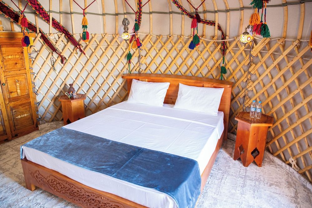 City of Magicians Yurt&Desert Experience 1