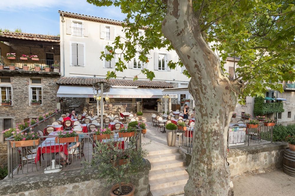 Hotel Restaurant des Maures 1