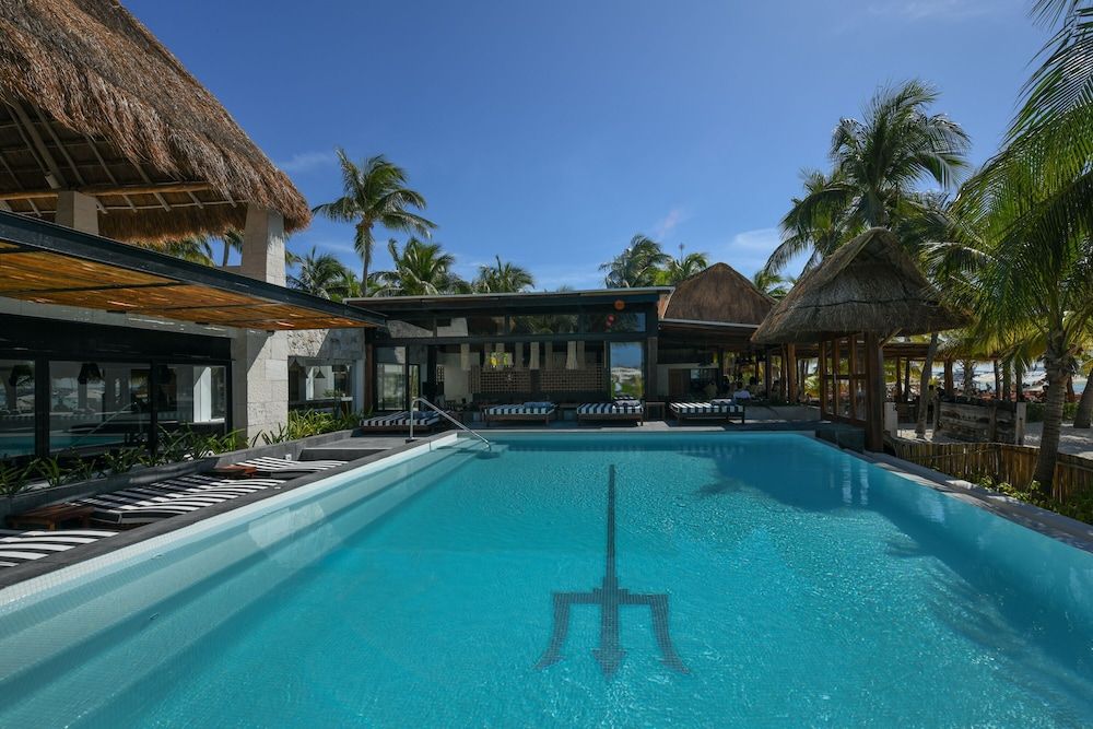 Casa del Jaguar Beach Hotel 1