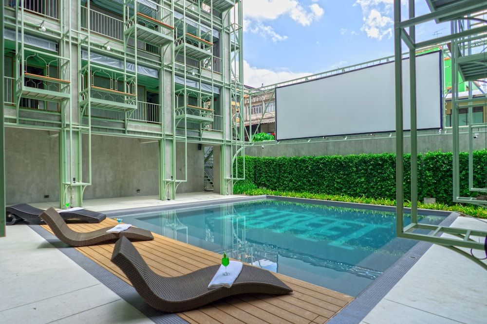 Samsen Street Hotel 1