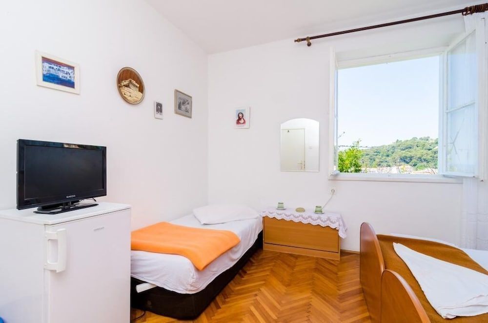 Guest House Mara 2