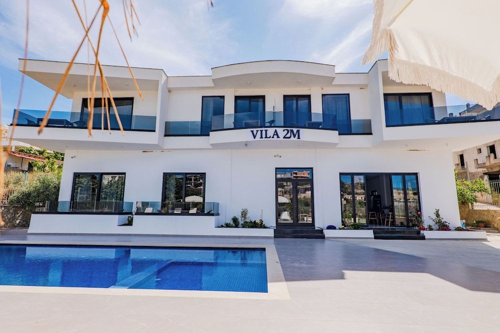 Vila 2M 1