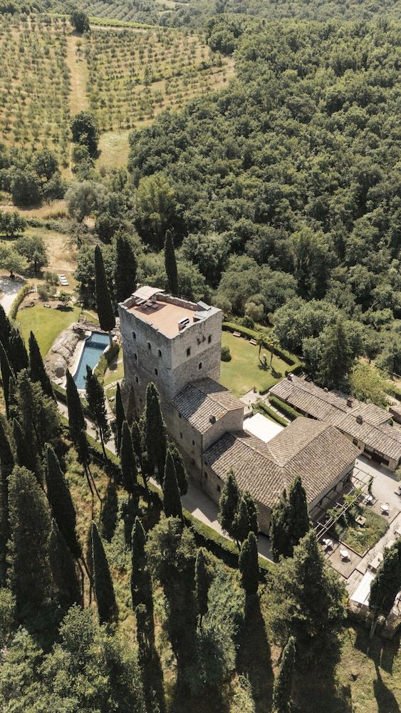 Castello Di Tornano Wine Relais 1
