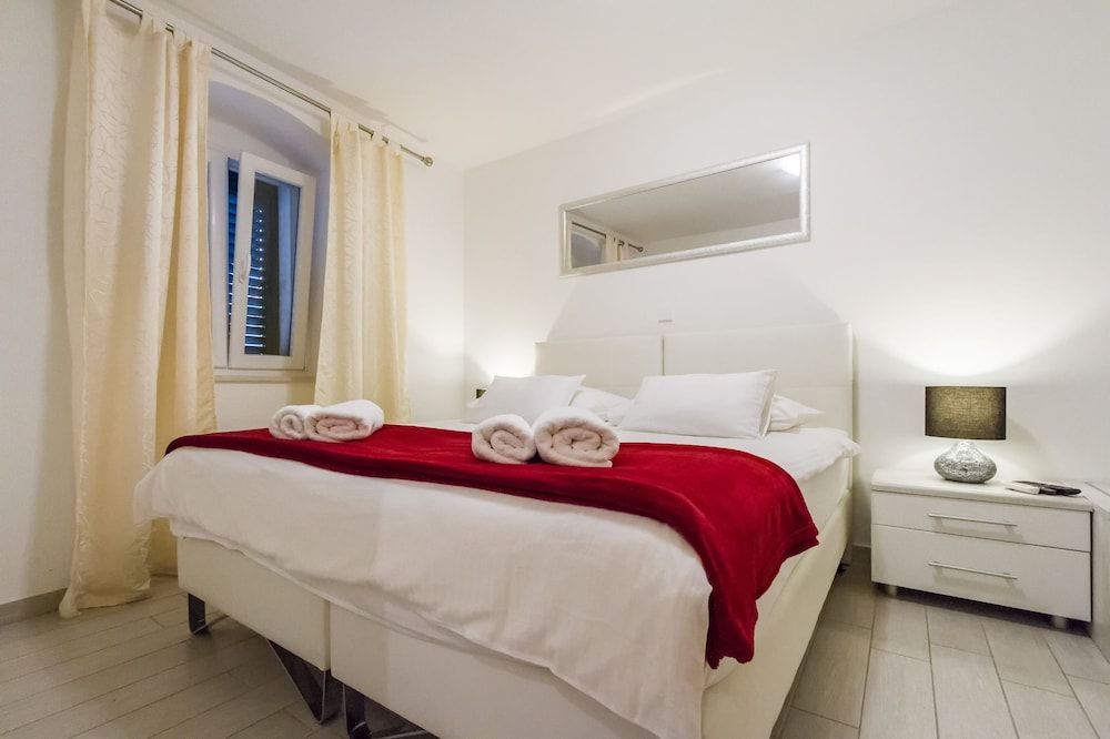 Apartments Gajeta 2