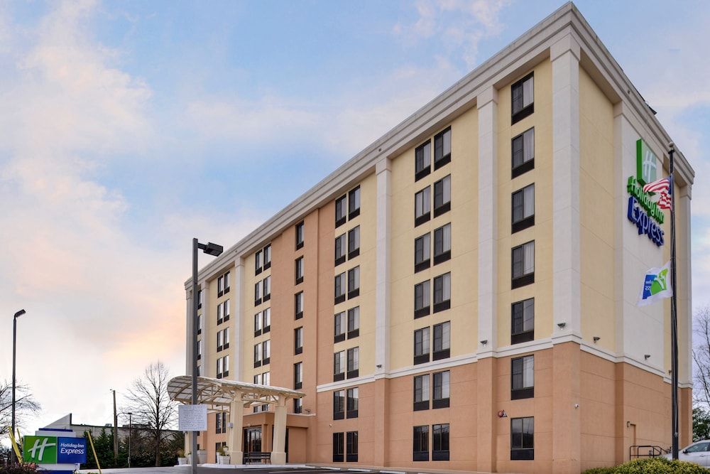 Holiday Inn Express HUNT VALLEY by IHG 1