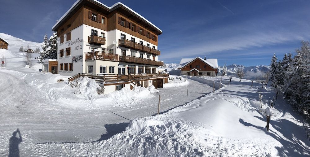 Hôtel Le Grand Truc 1