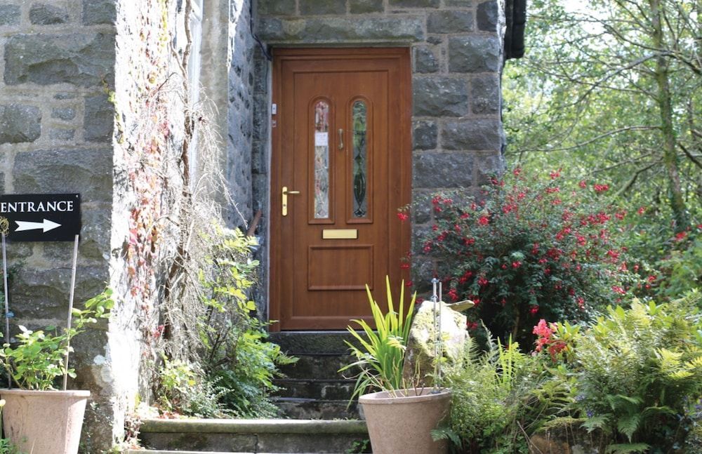Afon Rhaiadr Country House 2