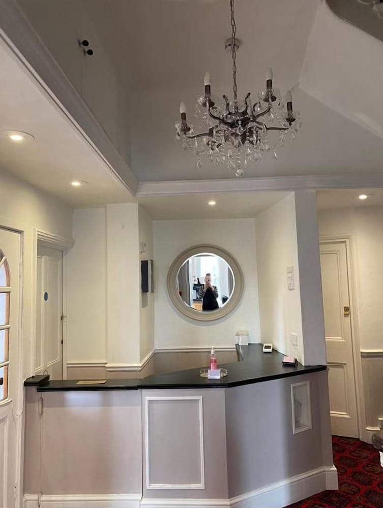 The Rosewood Torquay 1