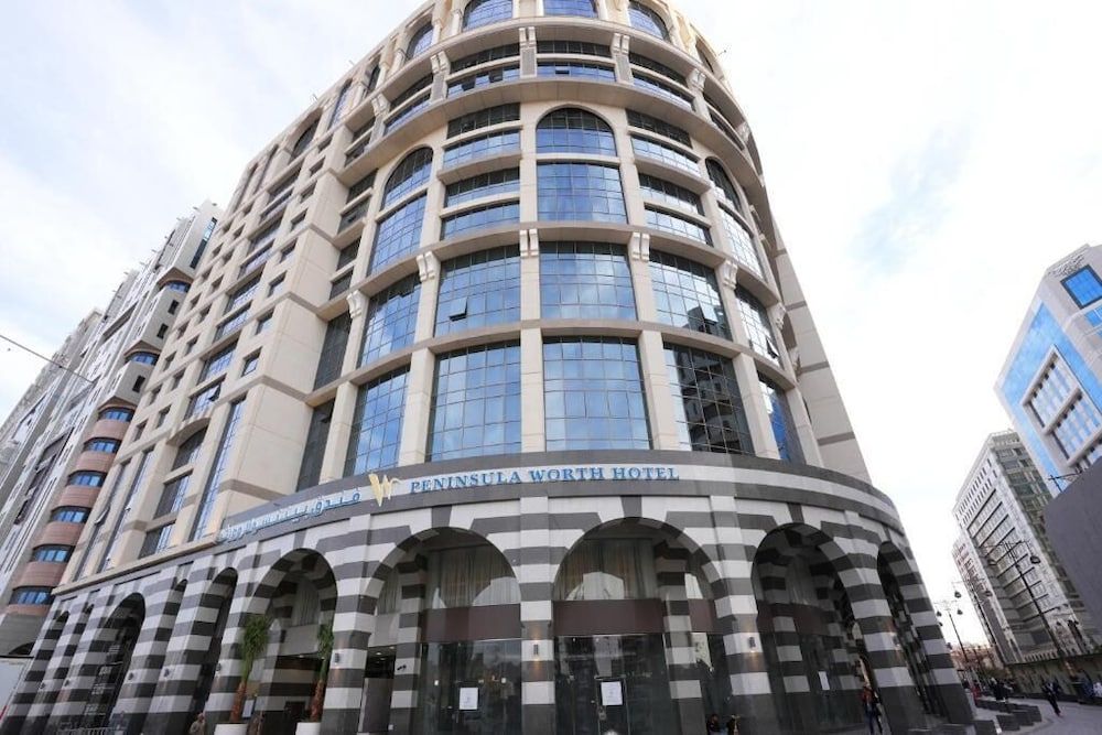 Peninsula Worth Hotel 1