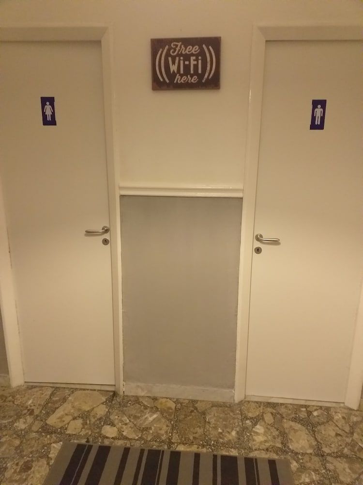 Alexander hostel 2