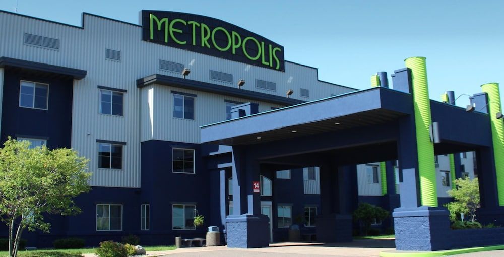 Metropolis Resort - Eau Claire 1