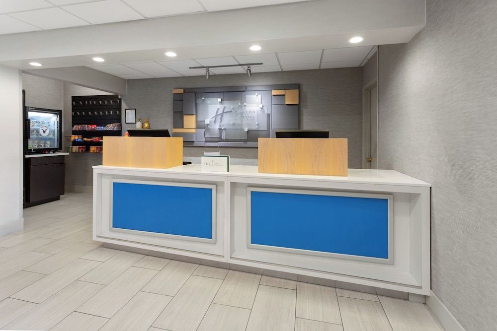 Holiday Inn Express & Suites ACME-TRAVERSE CITY by IHG 2