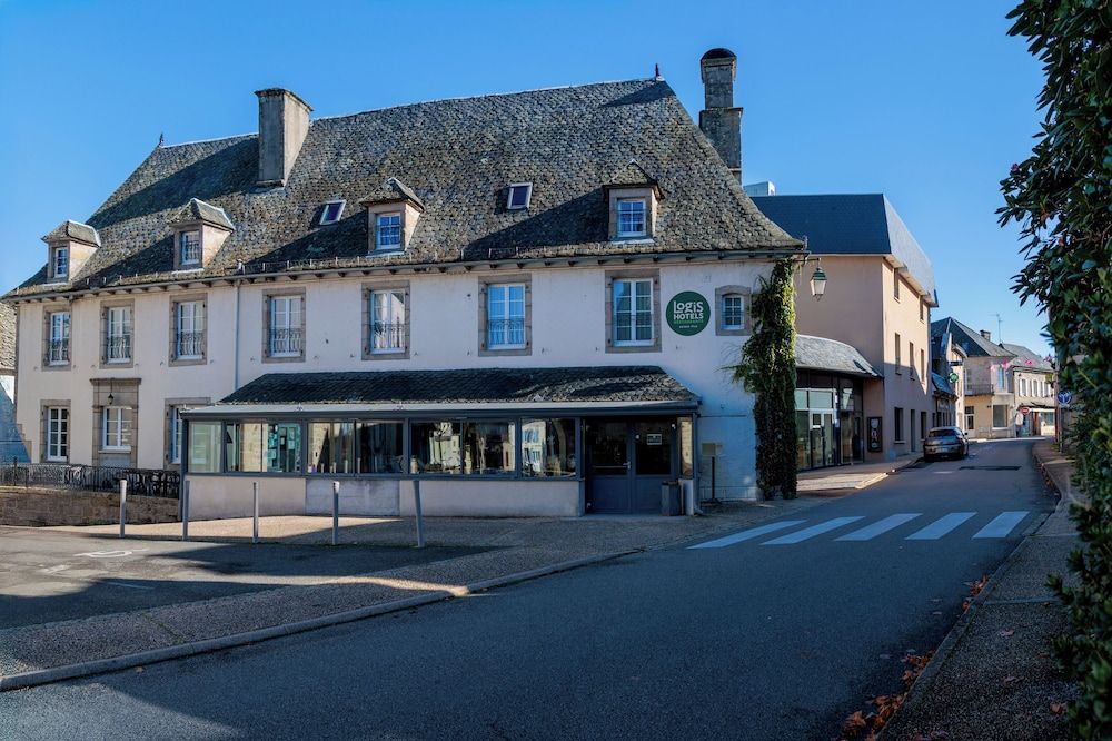 Logis Hôtel Restaurant Auberge de la Xaintrie 2