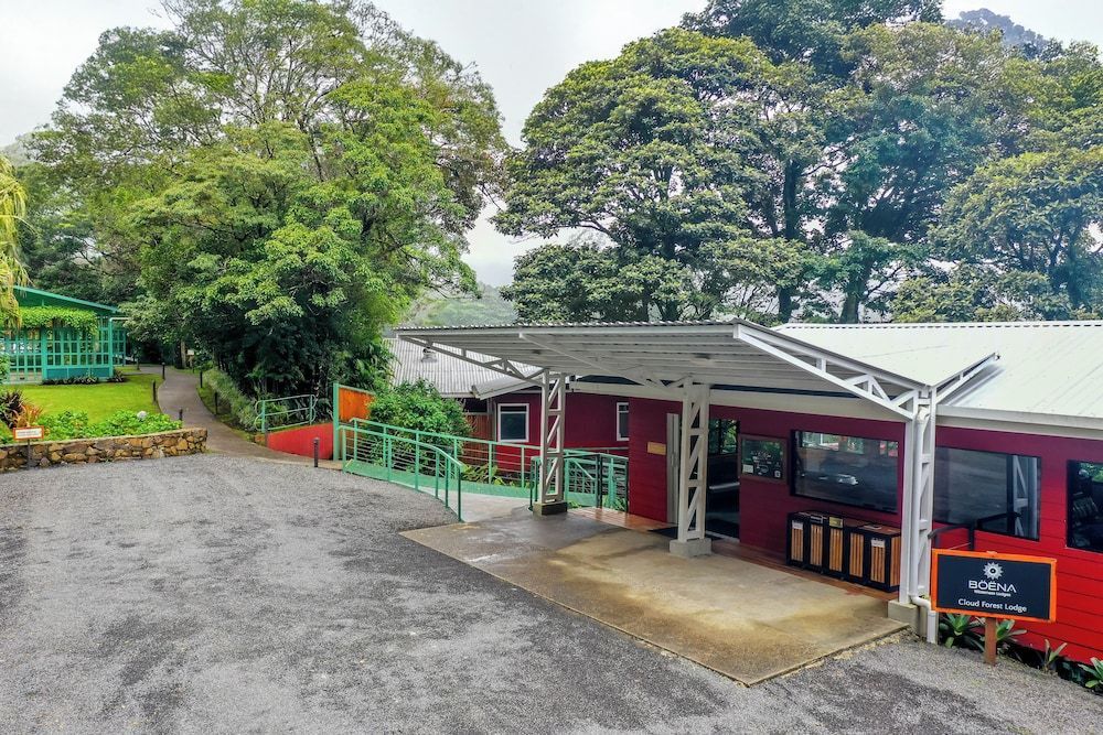 Cloud Forest Lodge 2