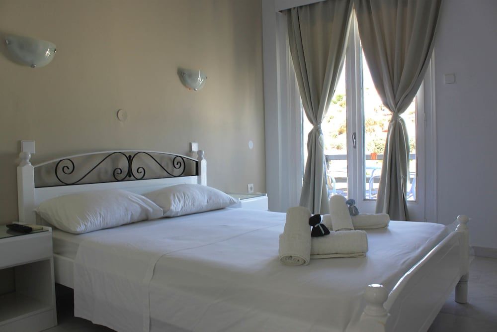 Syros Holidays 1