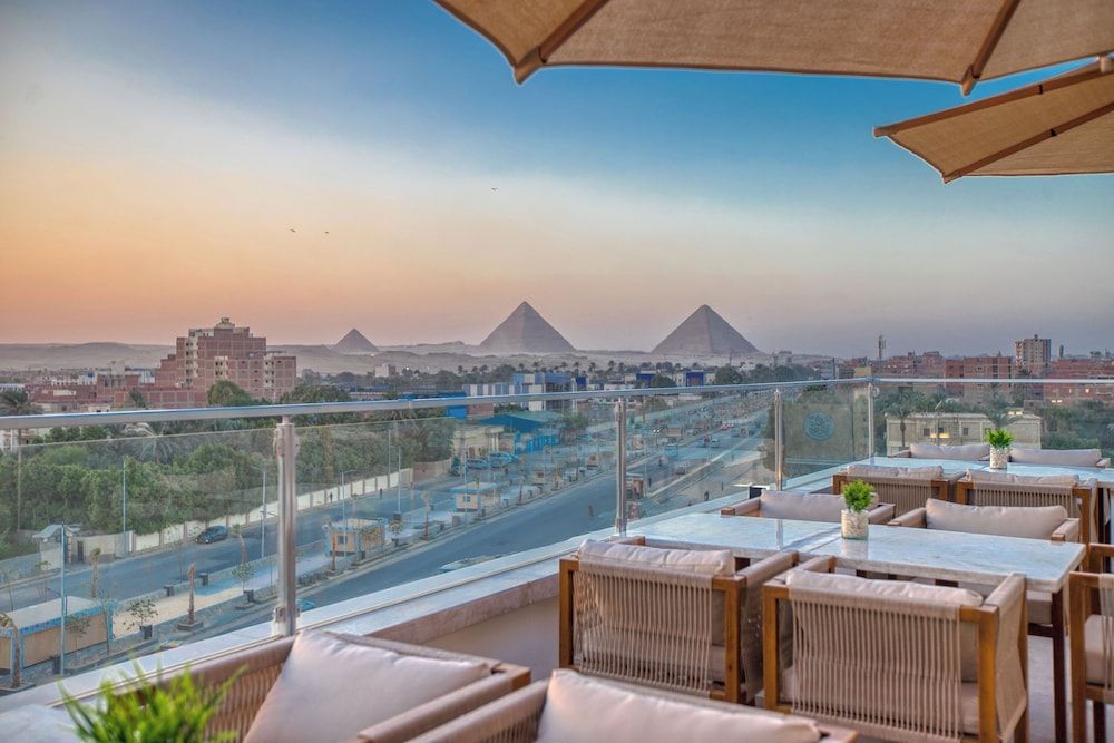 Mazar Pyramids Hotel 1