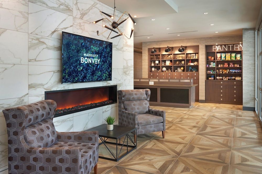 Four Points by Sheraton Windsor Downtown 2