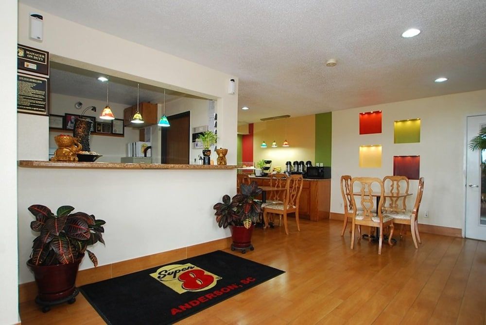 Super 8 by Wyndham Anderson/Clemson Area 2