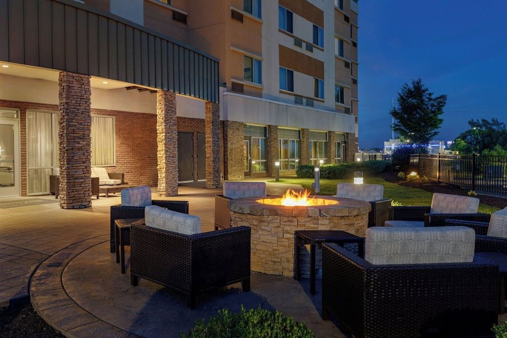 Courtyard by Marriott St. Louis St. Peters 1