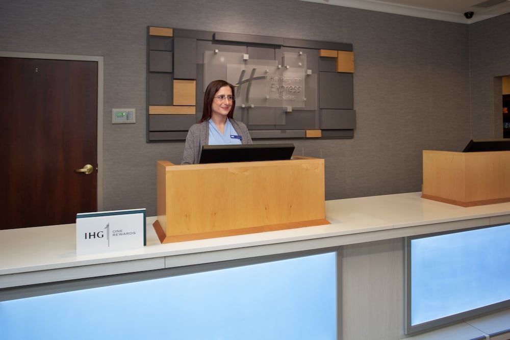 Holiday Inn Express & Suites ROCHESTER WEBSTER by IHG 1