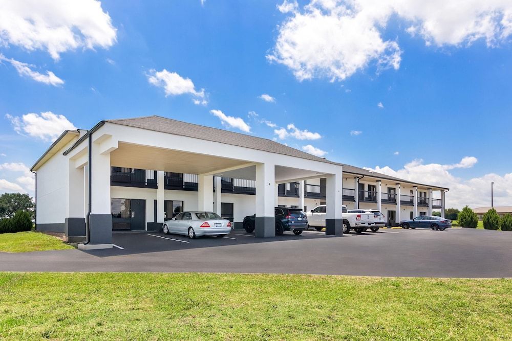 Americas Best Value Inn - Bishopville 1