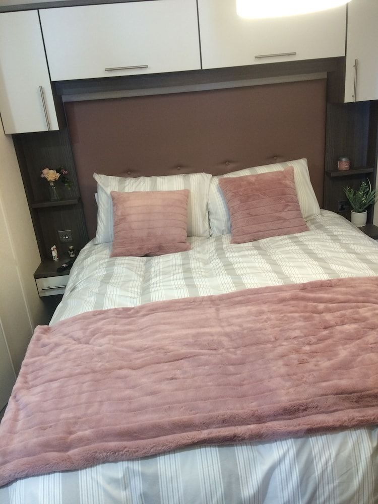Tranquil Lodge Retreat in Northumberland 2