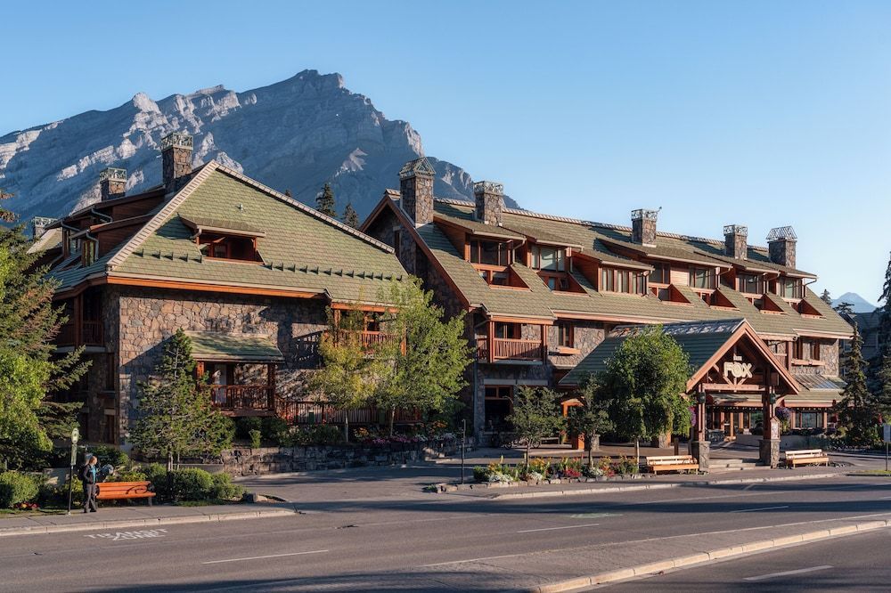 Fox Hotel and Suites 1