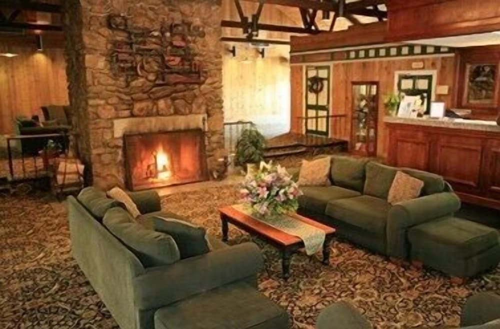 Sturbridge Host Hotel And Conference Center 2