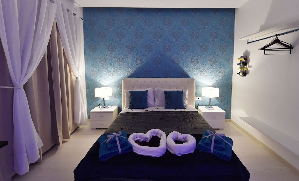 Maschio Angioino Suite 2